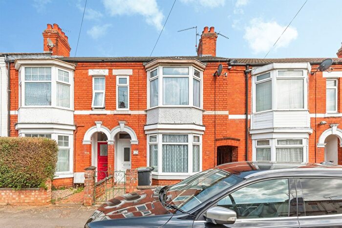 4 Bedroom Terraced House For Sale In Albert Road, Wellingborough, NN8