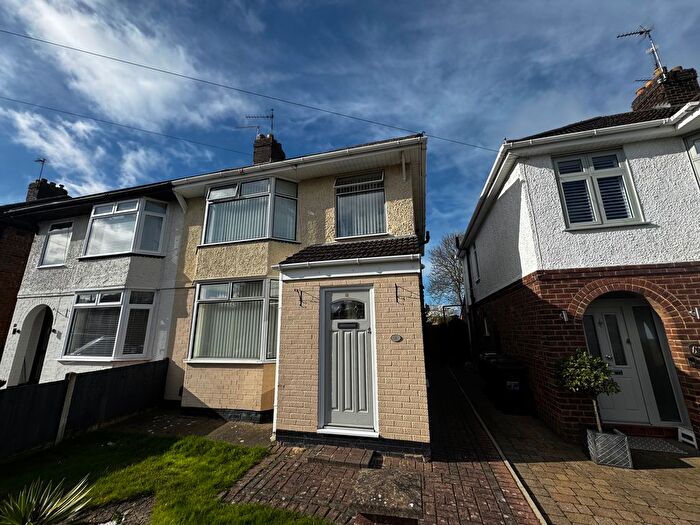 3 Bedroom Property To Rent In Woodlands Avenue, Corby, NN17