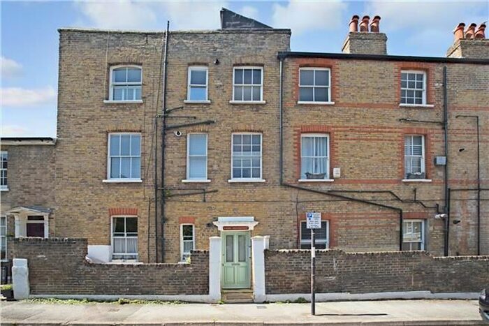 2 Bedroom Flat To Rent In Park Mansion, Prior Street, Greenwich, London, SE10