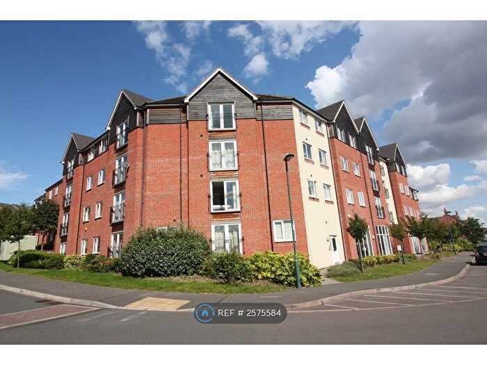 2 Bedroom Flat To Rent In Pavior Road, Nottingham, NG5