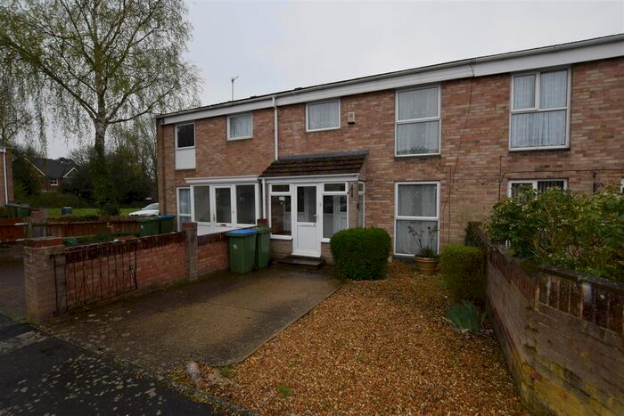 3 Bedroom Terraced House To Rent In Whitehouse Gardens, Southampton, Hampshire, SO15