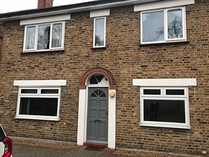 2 Bedroom Maisonette To Rent In Westcombe Hill, London, SE3