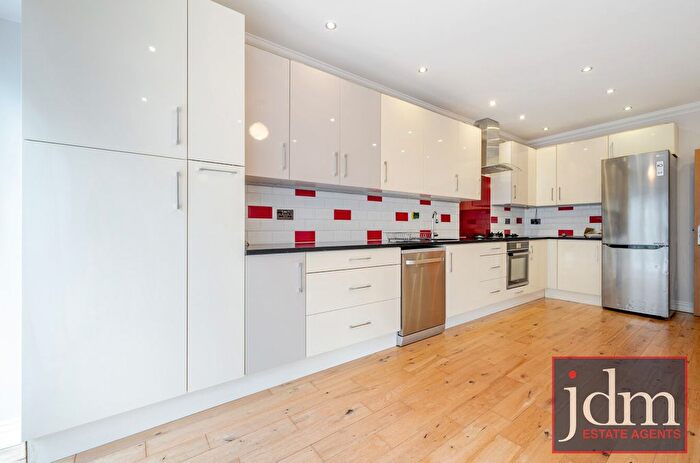 4 Bedroom Terraced House To Rent In Alwold Crescent, Lee, London, SE12