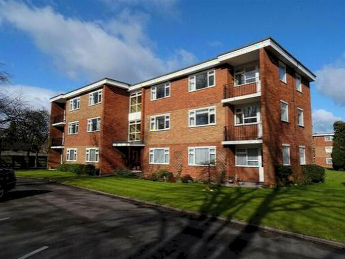 2 Bedroom Apartment To Rent In Brookhurst Court, Beverley Road, Leamington Spa, CV32