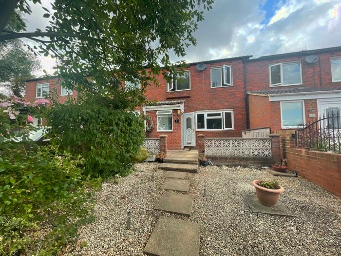 4 Bedroom Terraced House To Rent In Stamford Avenue, Springfield, MK6