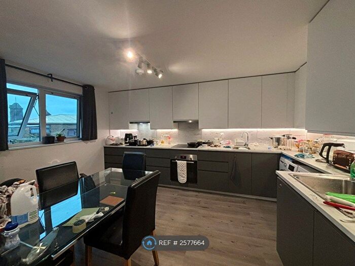 Studio To Rent In High Street, London, NW10