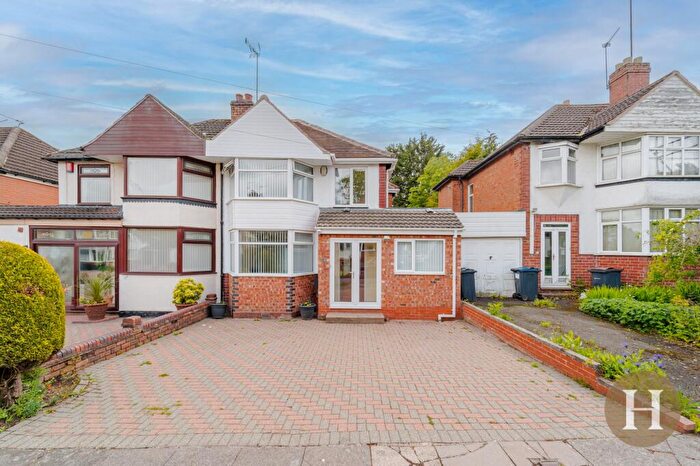4 Bedroom Semi-Detached House For Sale In Osmaston Road, Harborne, Birmingham, B17
