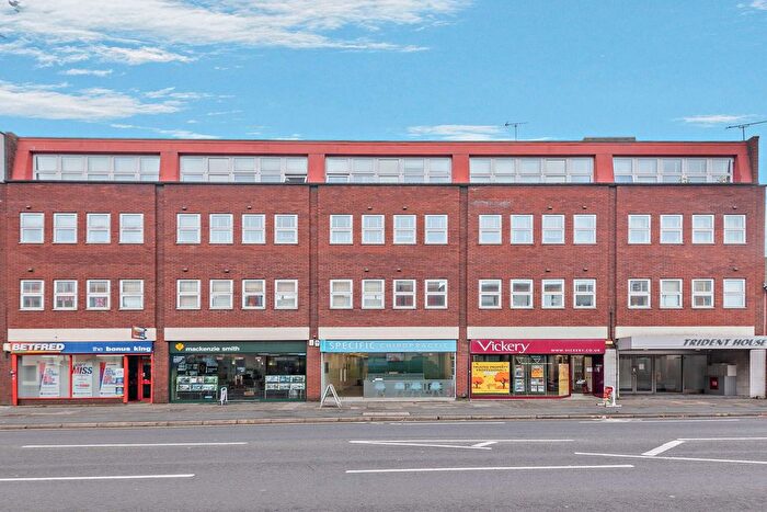 1 Bedroom Flat For Sale In Victoria Road, Farnborough, GU14