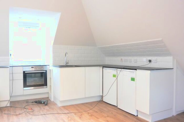 1 Bedroom Flat To Rent In Watford Way, Hendon, NW4