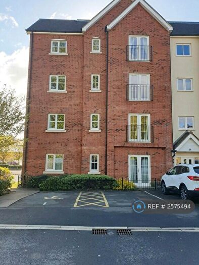 2 Bedroom Flat To Rent In Chamberlain Close, Uttoxeter, ST14