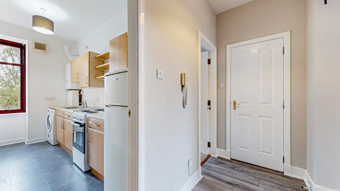 1 Bedroom Flat To Rent In Holmlea Road, Glasgow, G44