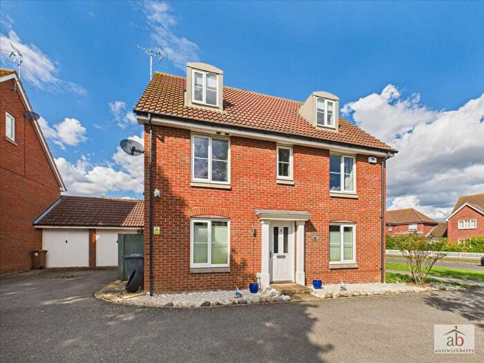 5 Bedroom Detached House For Sale In Century Drive, Kesgrave, IP5