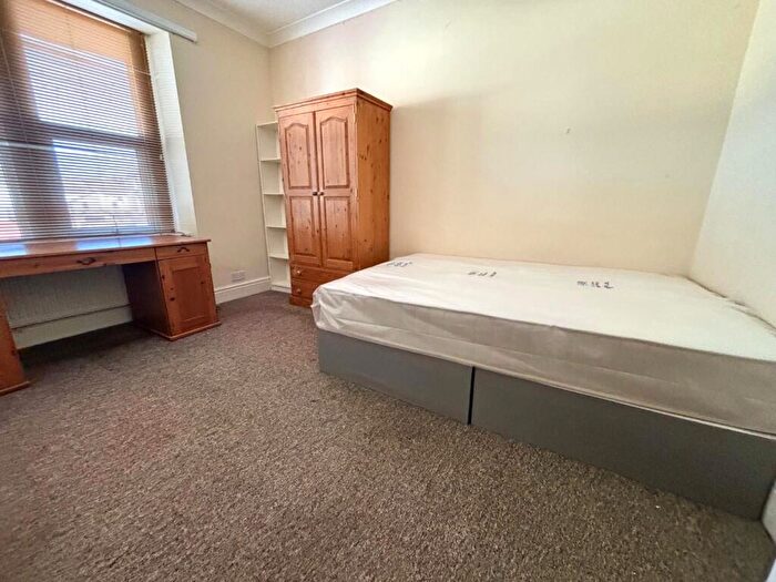 2 Bedroom Apartment To Rent In Gloucester Road, Bishopston, Bristol, BS7