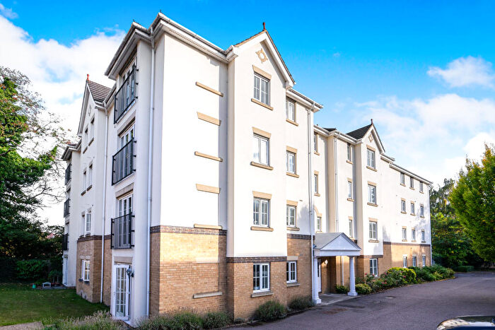 2 Bedroom Flat To Rent In St. Andrews Gate, Heathside Road, Woking, GU22