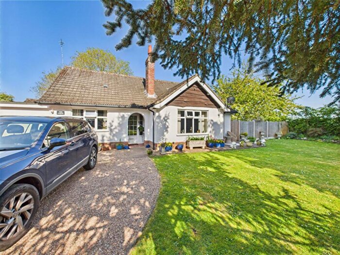 3 Bedroom Detached Bungalow For Sale In Main Road, Utterby, Louth, LN11