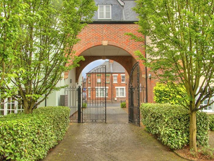 2 Bedroom Apartment To Rent In St Thomas Street, City Centre, OX1