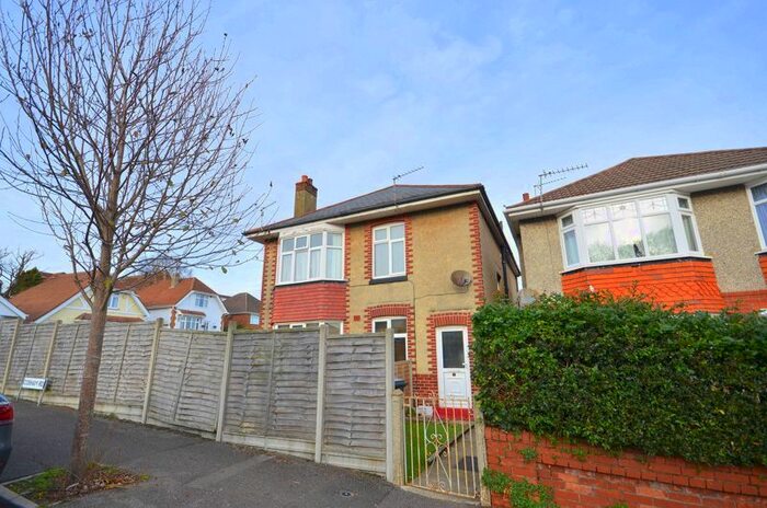 2 Bedroom Flat To Rent In Cobham Road, Bournemouth BH9