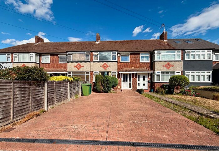 3 Bedroom Terraced House To Rent In Hogarth Avenue, Ashford, TW15