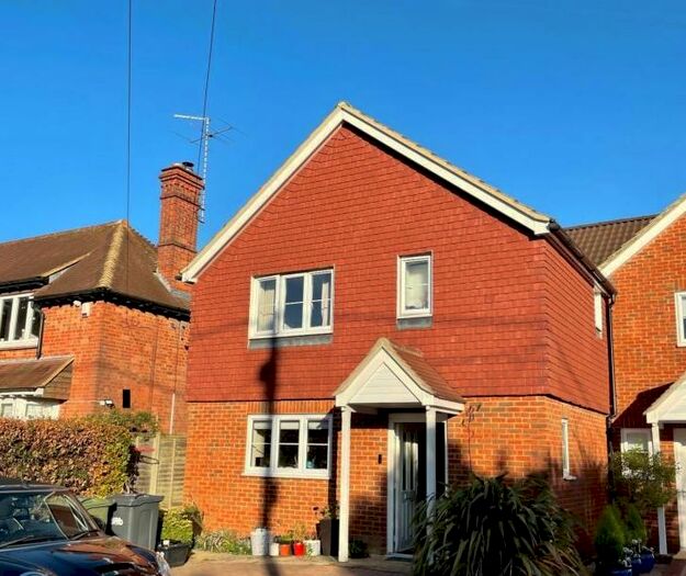 3 Bedroom Semi-Detached House To Rent In Huron Drive, Liphook, GU30