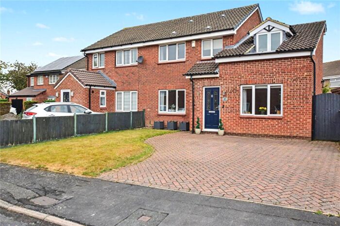 5 Bedroom Semi-Detached House For Sale In Maple Way, Leeds, West Yorkshire, LS14