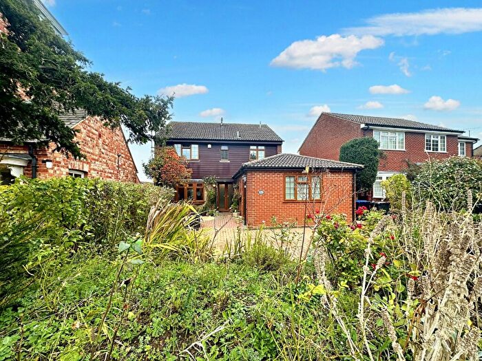 5 Bedroom Detached House For Sale In Queen Street, Weedon, ., NN7