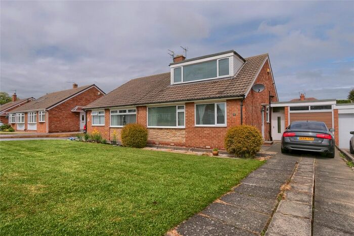 3 Bedroom Bungalow To Rent In Sledmere Drive, Middlesbrough, TS5
