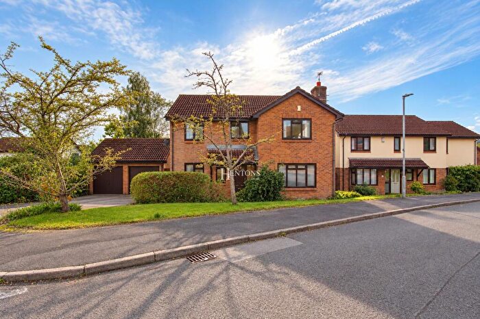 4 Bedroom Detached House For Sale In Heol-Y-Cadno, Thornhill, Cardiff, CF14