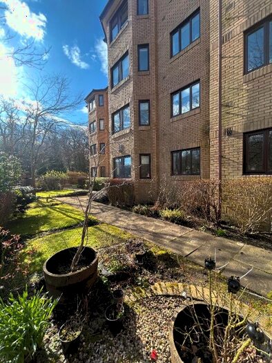 1 Bedroom Flat To Rent In Addison Road, Kirklee, Glasgow, G12