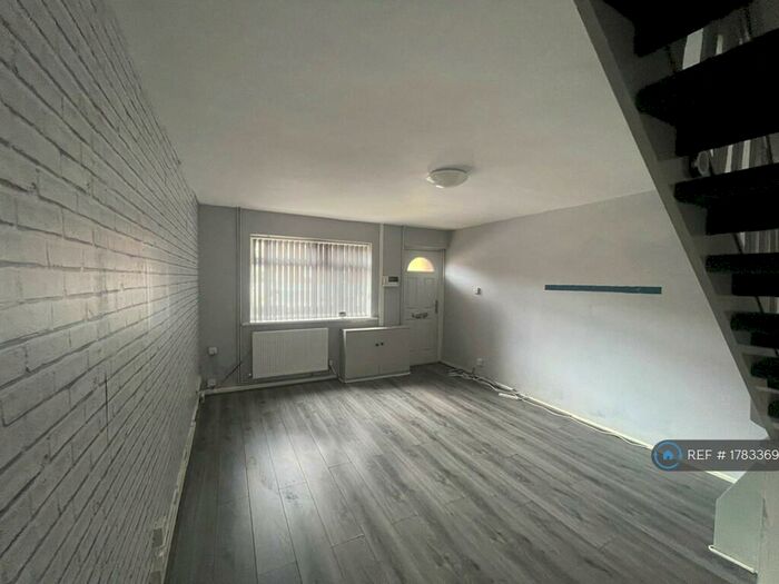 2 Bedroom Terraced House To Rent In Gosport Square, Salford, M7