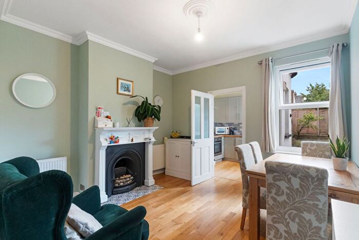 2 Bedroom Semi-Detached House To Rent In Clarence Road, Sutton, SM1