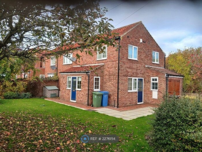 3 Bedroom Semi-Detached House To Rent In High Street, Everton, Doncaster, DN10