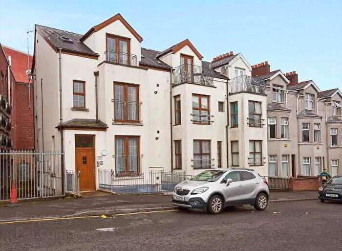 2 Bedroom Apartments For Sale In Lower Windsor Avenue, Belfast, BT9