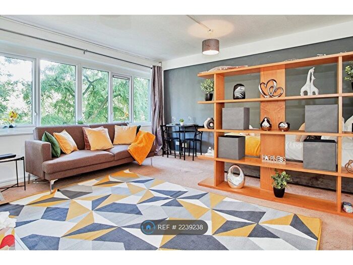 1 Bedroom Flat To Rent In Collings House, Birmingham, B16