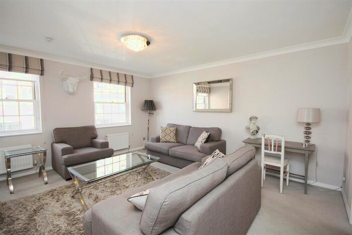 2 Bedroom Flat To Rent In Sheen Lane, East Sheen, SW14