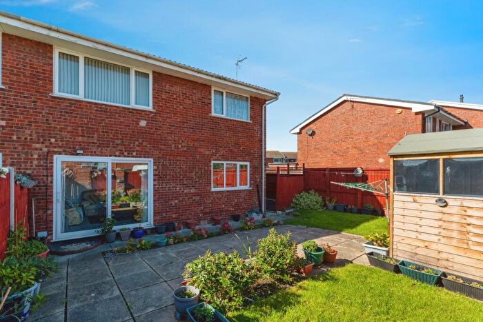 2 Bedroom Flat For Sale In Lon Gwyndaf, Prestatyn, Denbighshire, LL19