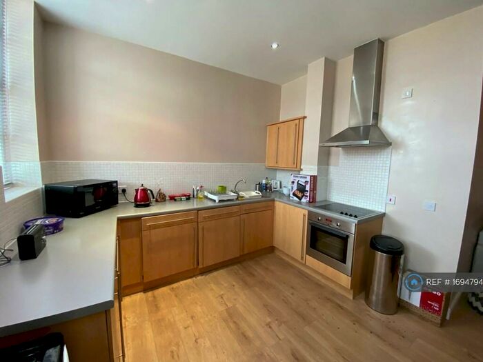 2 Bedroom Flat To Rent In Nightingale House, Nottingham, NG3