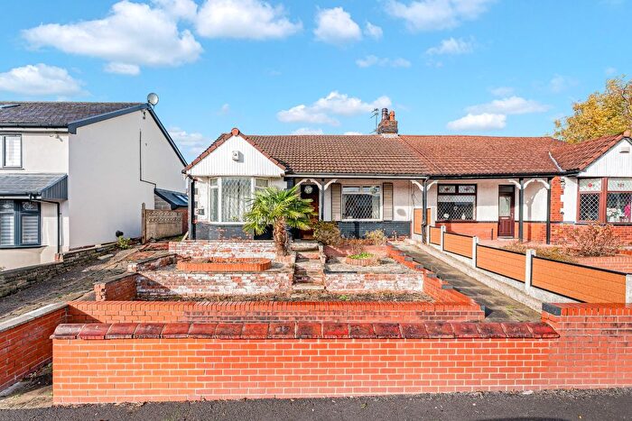 4 Bedroom Semi Detached House For Sale In Wheatfield Street, Bolton, Lancashire, BL2