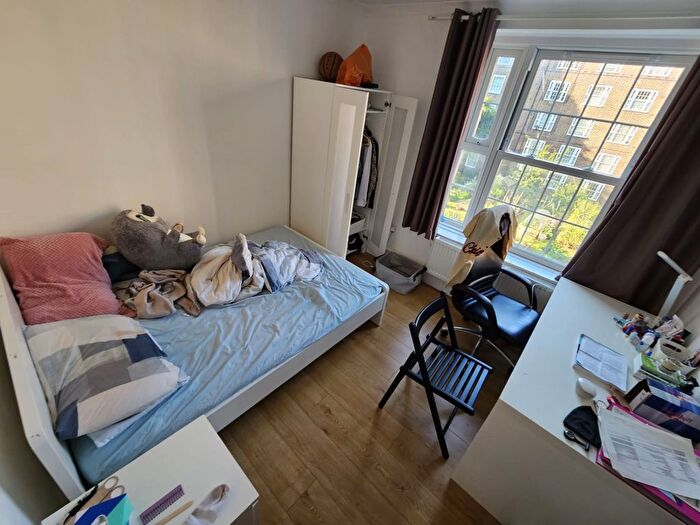 3 Bedroom Flat To Rent In Falmouth Road, London, SE1