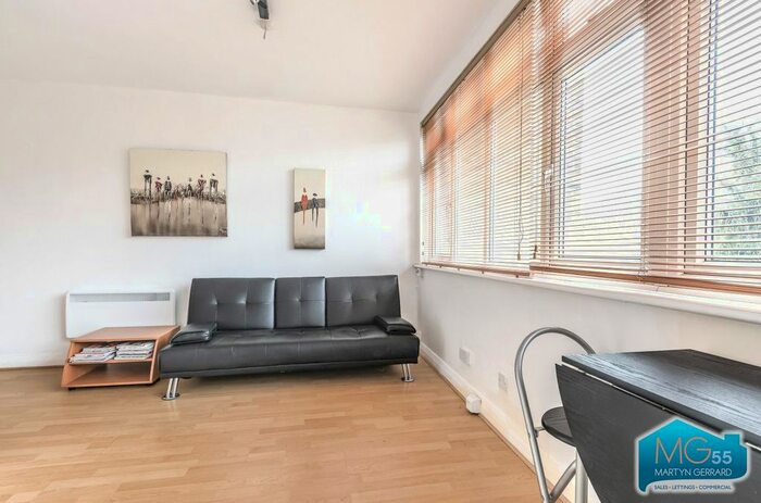 Studio To Rent In Hadley Heights, Hadley Road, High Barnet, EN5