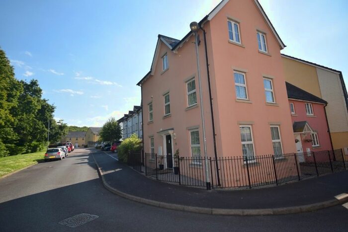 4 Bedroom Town House To Rent In Sampsons Plantation, Fremington, EX31