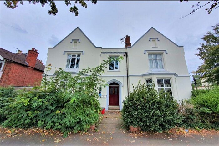 1 Bedroom Apartment To Rent In Radford Road, Leamington Spa, Warwickshire, CV31