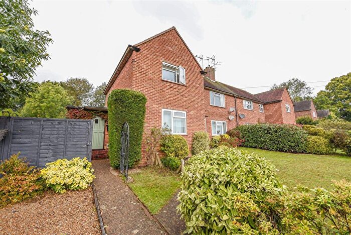2 Bedroom Maisonette To Rent In Wyphurst Road, Cranleigh, Surrey, GU6