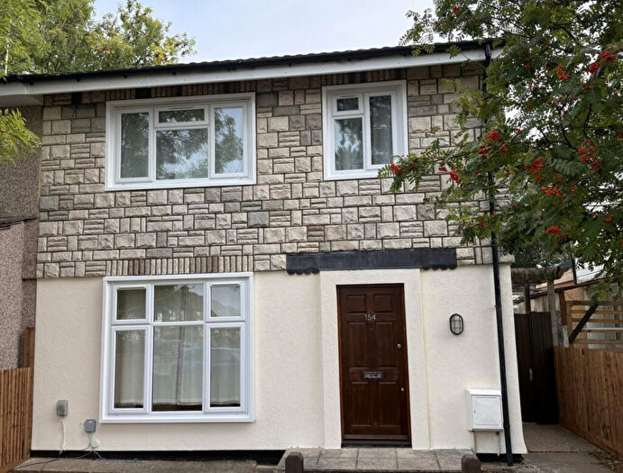3 Bedroom Semi-Detached House To Rent In Courtenay Avenue, Harrow, Middlesex, HA3