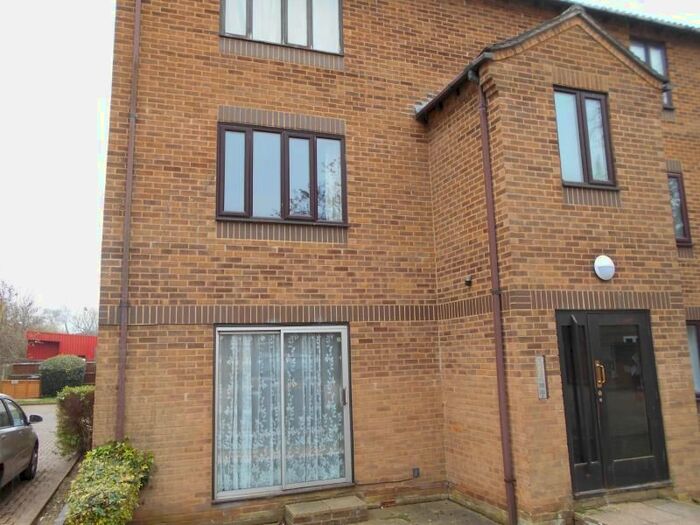 Studio To Rent In Warren Way, Barnham, Bognor Regis, PO22