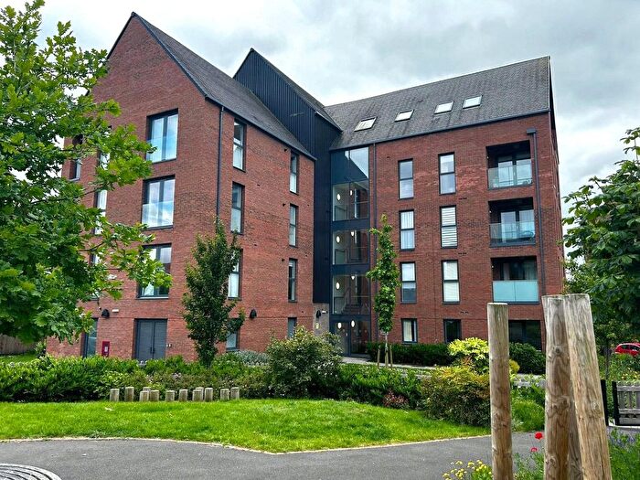 2 Bedroom Flat For Sale In Gresley Close, Stratford-Upon-Avon, Warwickshire, CV37