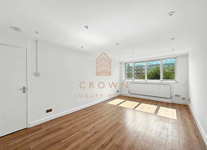 2 Bedroom Flat To Rent In Martlesham, Tottenham, N17