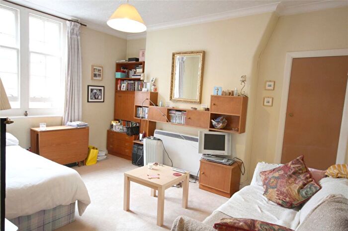 Studio To Rent In Page Street, London, SW1P