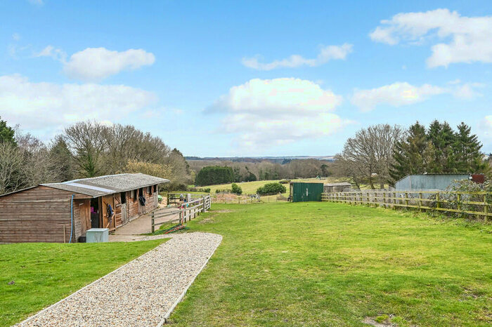 4 Bedroom Semi-Detached House For Sale In Hundred Acres, Wickham, PO17