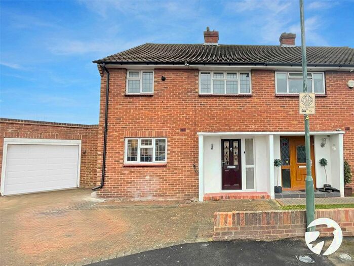 3 Bedroom Semi-Detached House To Rent In The Rise, Bexley, Kent, DA5