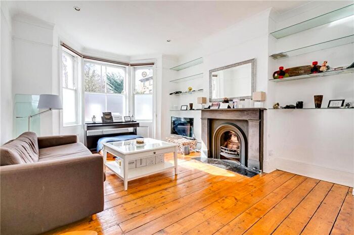 1 Bedroom Flat To Rent In Buckmaster Road, London, SW11